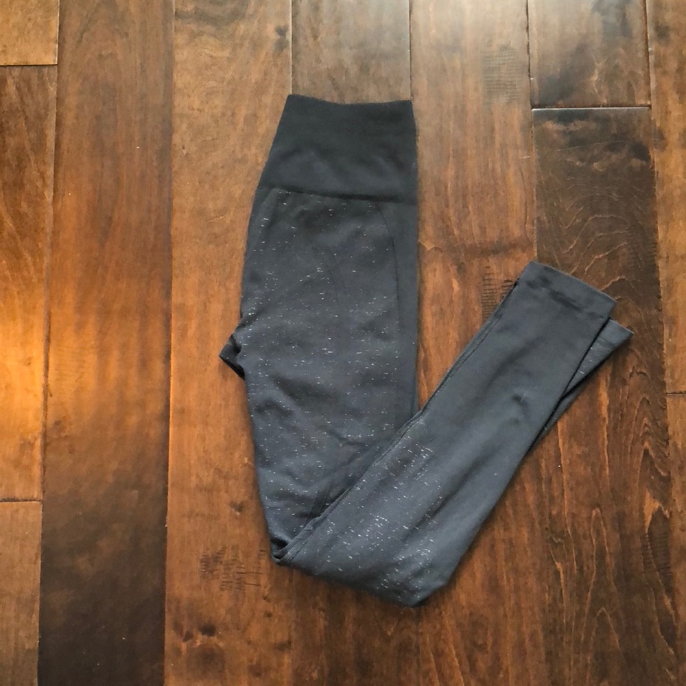 Lululemon Size 4 Grey Leggings